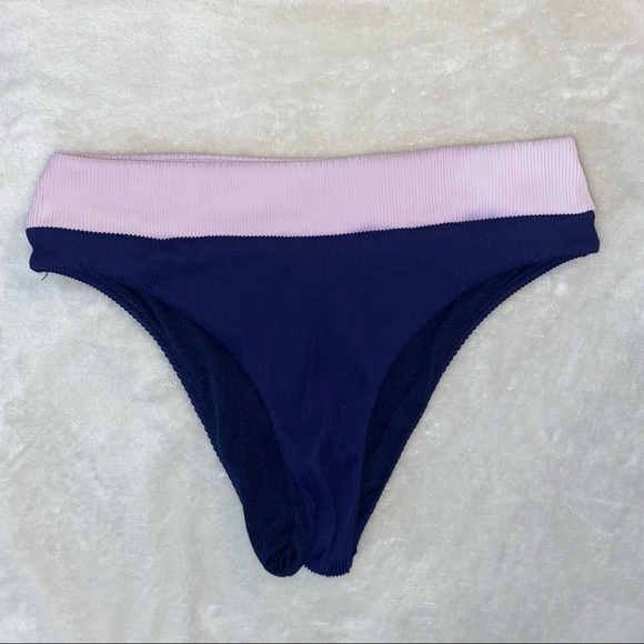 BUNDLE OF 2!!! - Picture 3 of 8